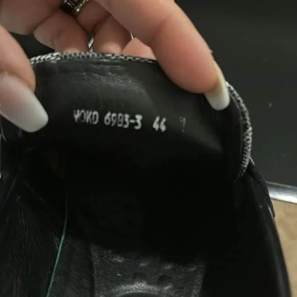 Louis Vuitton Beaubong loafers - Picture 5 of 5